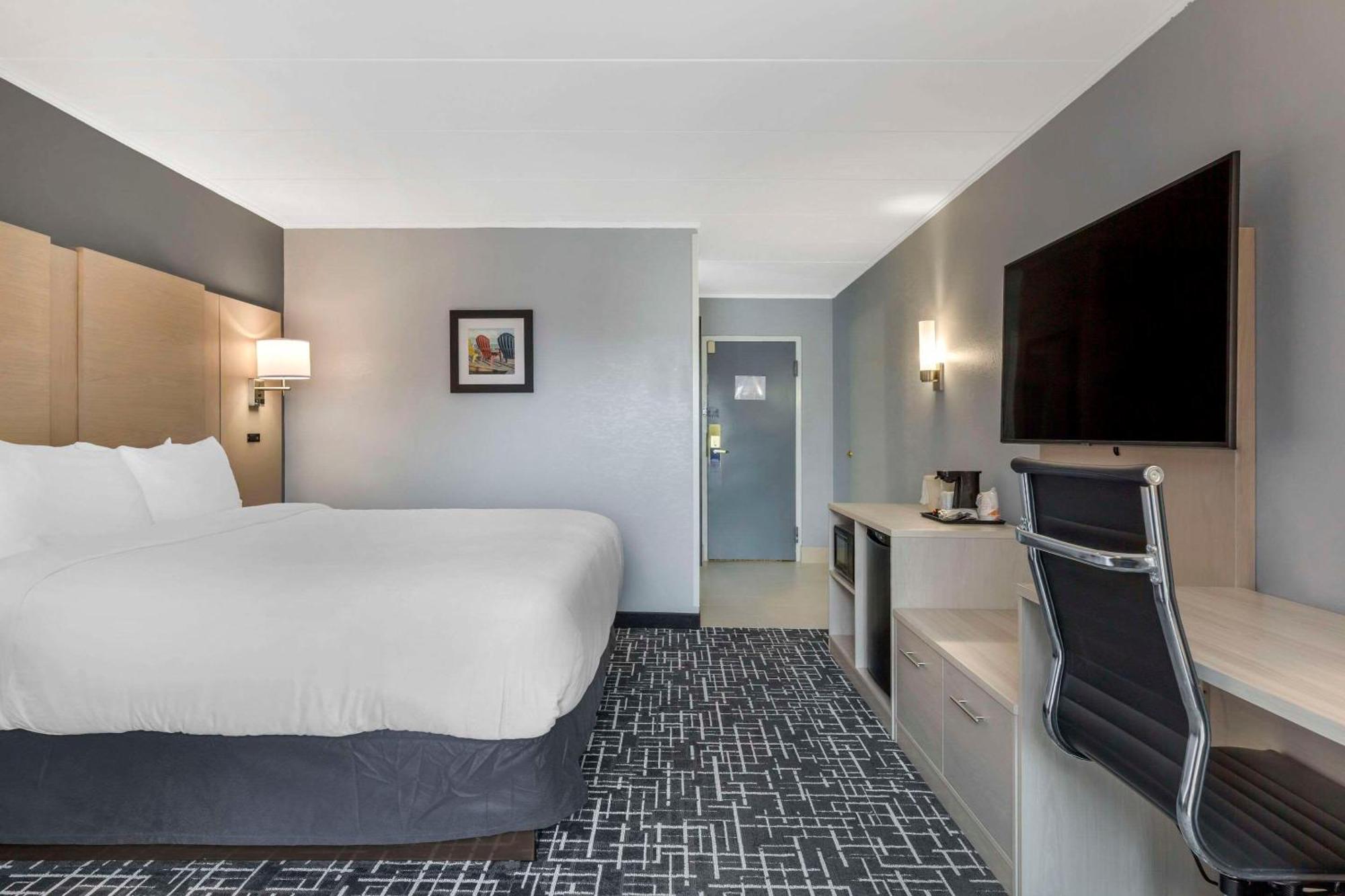 Comfort Inn Hyannis - Cape Cod Εξωτερικό φωτογραφία