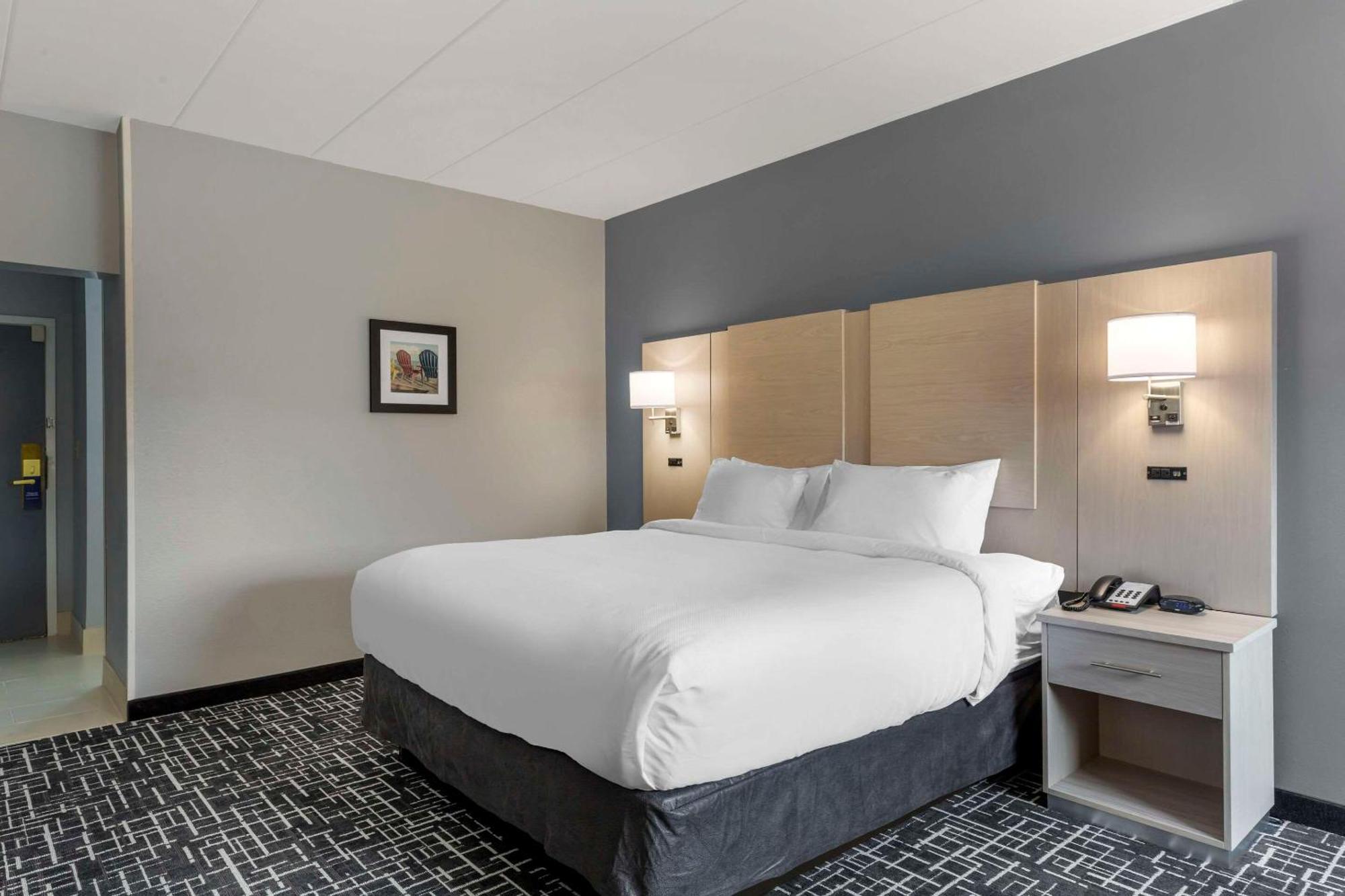 Comfort Inn Hyannis - Cape Cod Εξωτερικό φωτογραφία